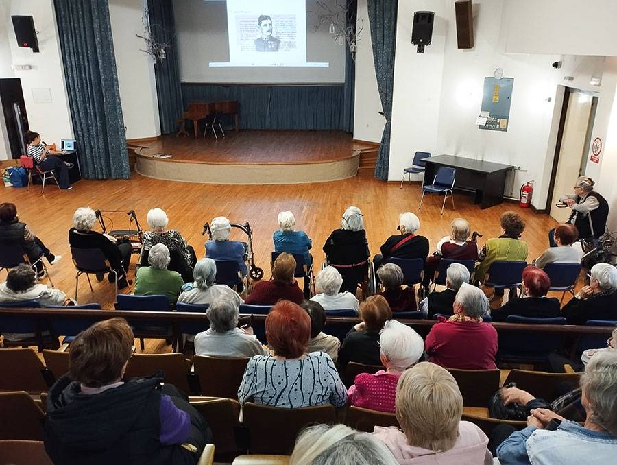 Join us on new volunteer course